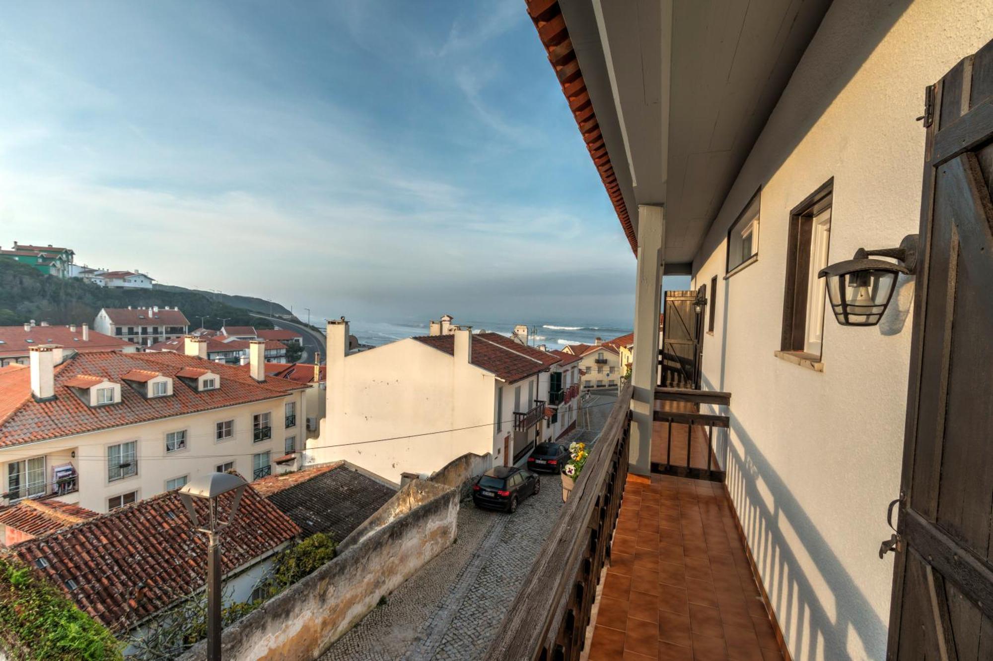 Homemoel Local Accomodation Al São Pedro de Muel Rum bild